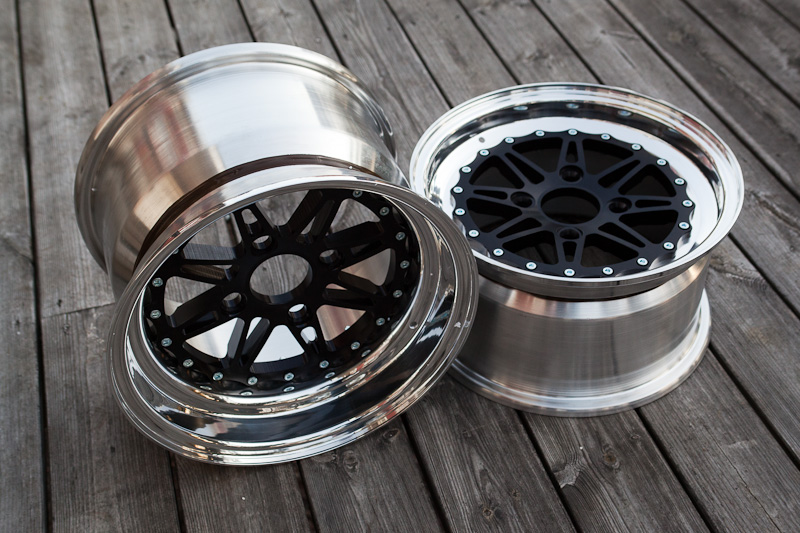 Trackday slicks part #3 - Fitting 13" rims